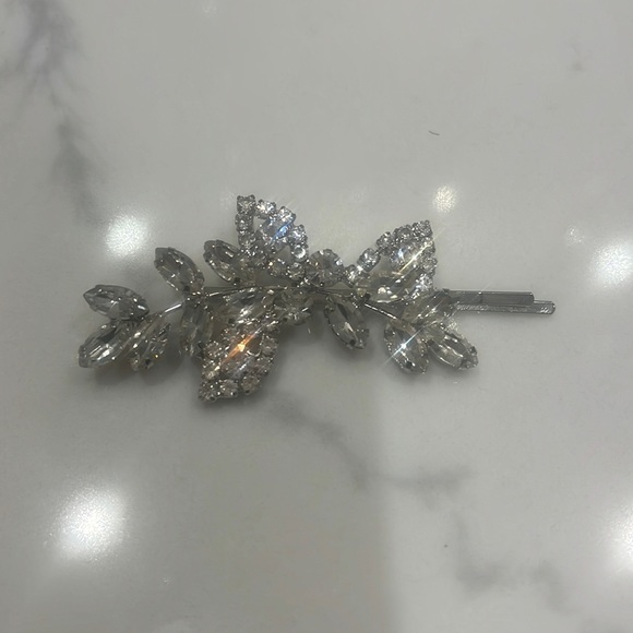 Bridal hair pin. Never worn - Picture 1 of 4